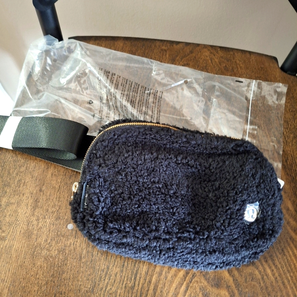 Lululemon Fleece Everywhere Belt Bag